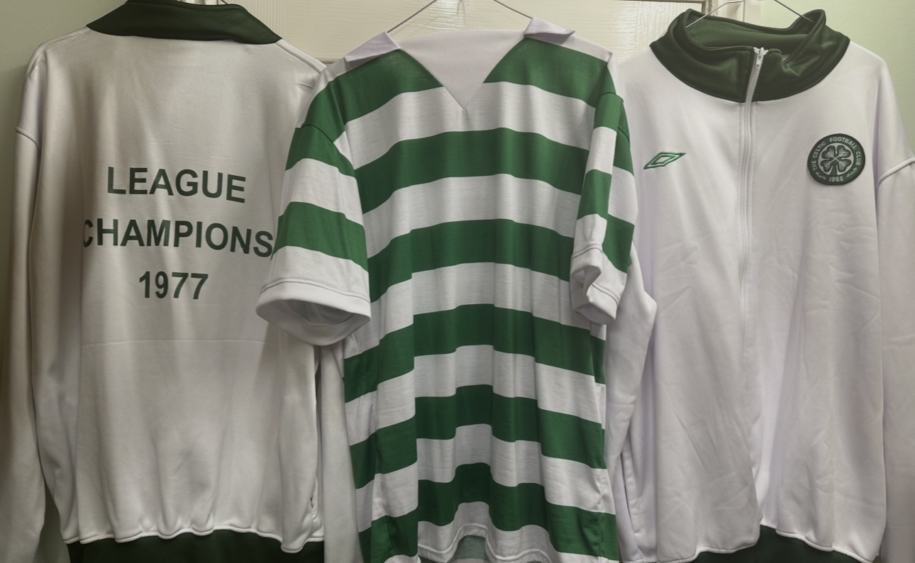Celtic home hoops short sleeved shirt from 1972-1976 seasons