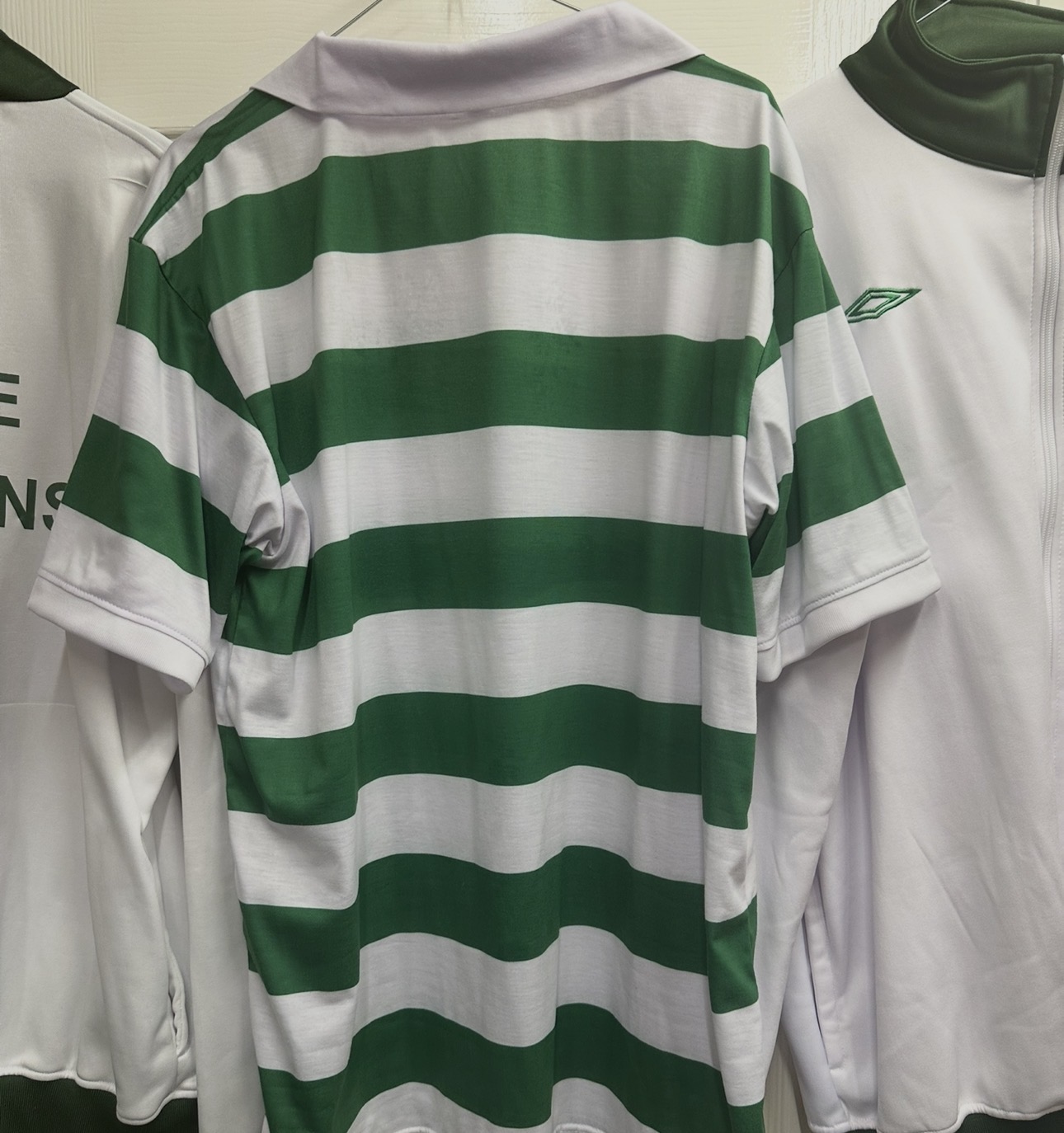 Celtic home hoops short sleeved shirt from 1972-1976 seasons