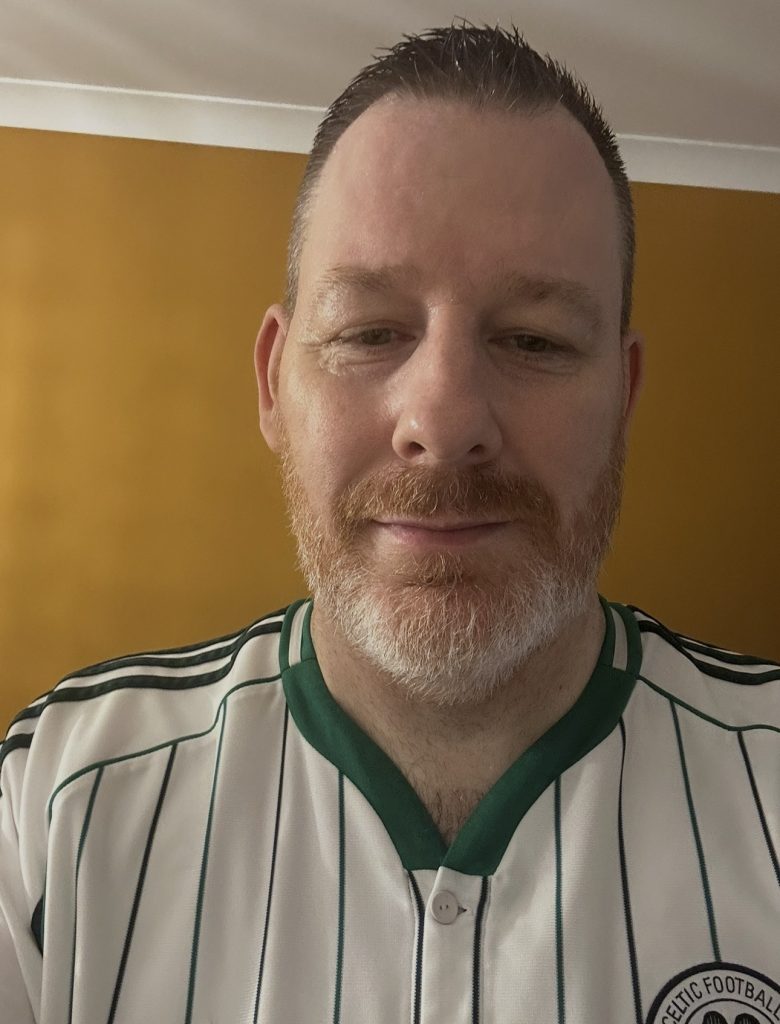 Celtic Baseball style leisure shirt from season 2025 2026 